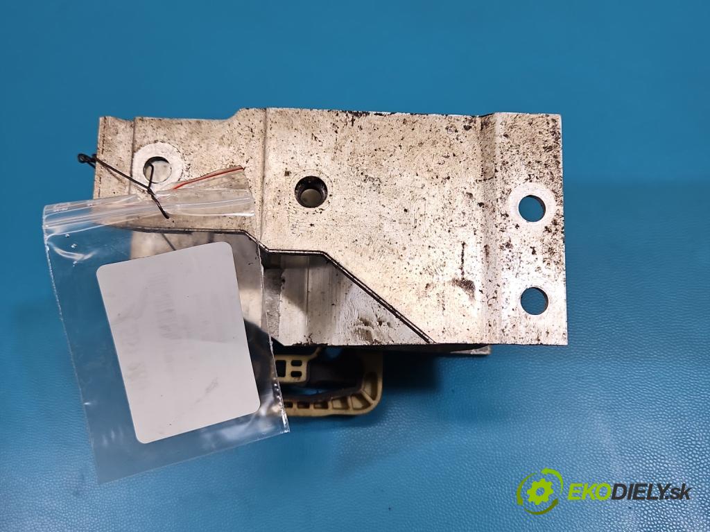 Bmw 5 G30 2017-2024 2.0d 190 HP automatic 140 kW 1995 cm3 4- Upevnenie: 7357216