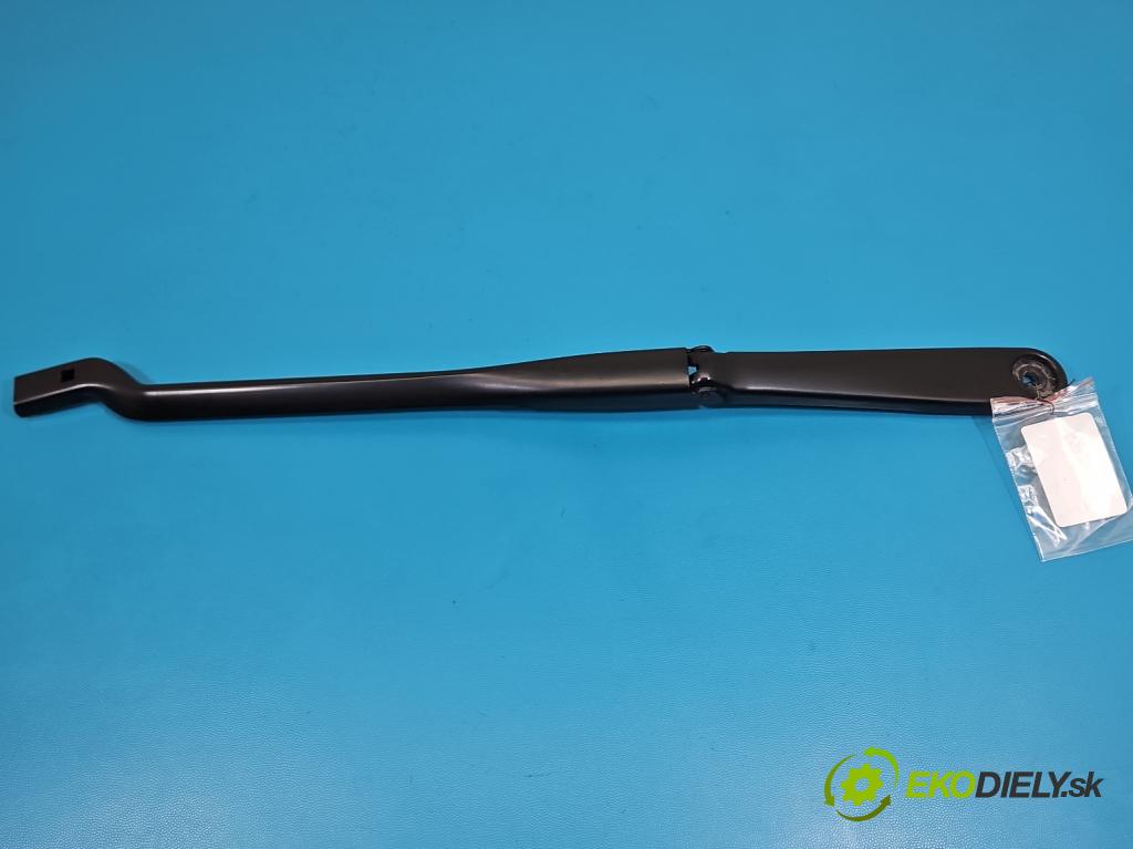 Bmw 5 G30 2017-2024 2.0d 190 hp automatic 140 kW 1995 cm3 4- rameno stěrače levé 15272310