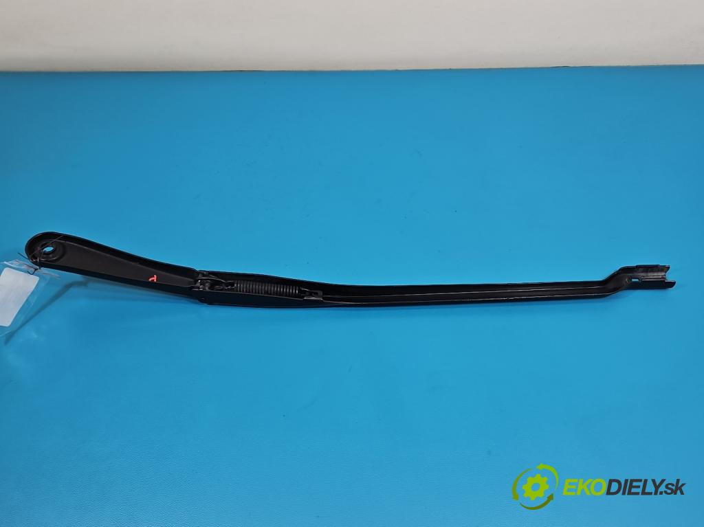 Bmw 5 G30 2017-2024 2.0d 190 hp automatic 140 kW 1995 cm3 4- rameno stěrače pravé 15272310