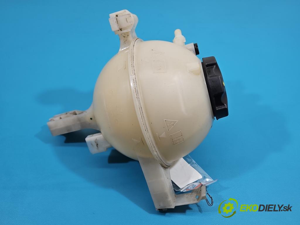 Bmw 5 G30 2017-2024 2.0d 190 hp automatic 140 kW 1995 cm3 4- Nádrž: náhradní: 8610654