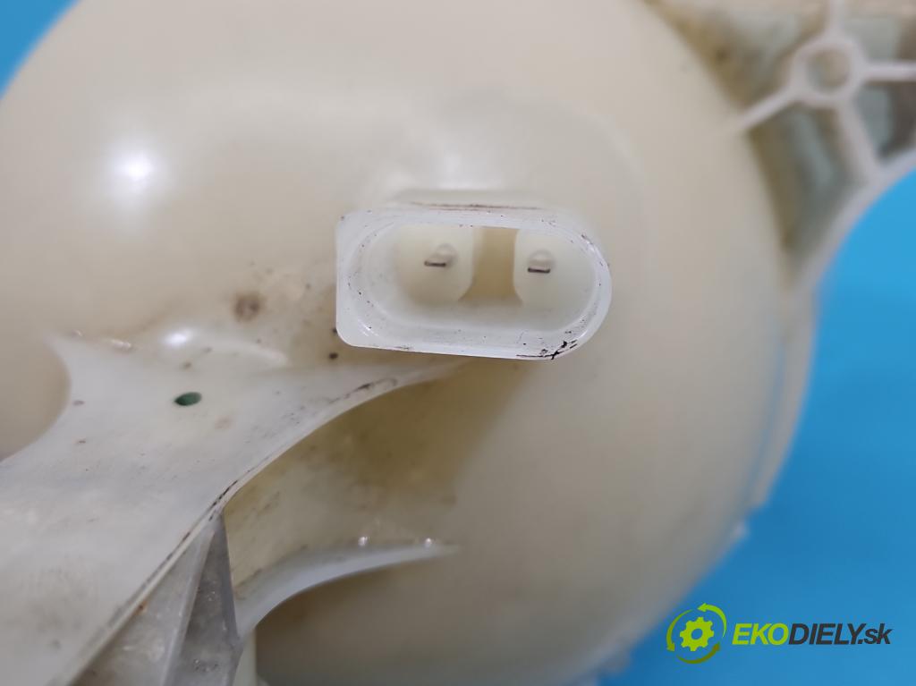 Bmw 5 G30 2017-2024 2.0d 190 hp automatic 140 kW 1995 cm3 4- Nádrž: náhradní: 8610654