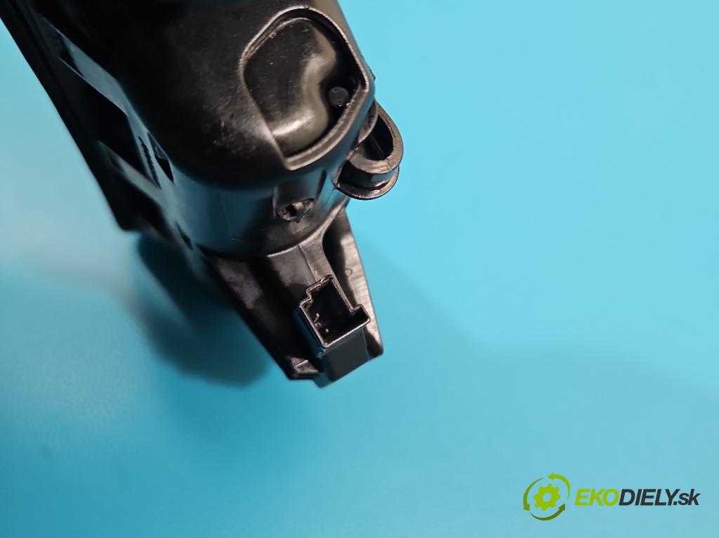 Bmw 5 G30 2017-2024 2.0d 190 hp automatic 140 kW 1995 cm3 4- klika kufrových dveří zadní 0263007128A