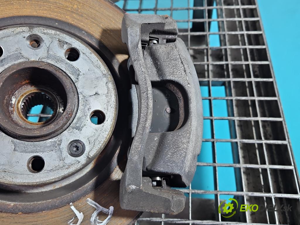 Peugeot 308 II 2013-2021 1.2 12V 110 hp manual 81 kW 1199 cm3 5- brzdič přední pravý  (Klika dveří ostatní)