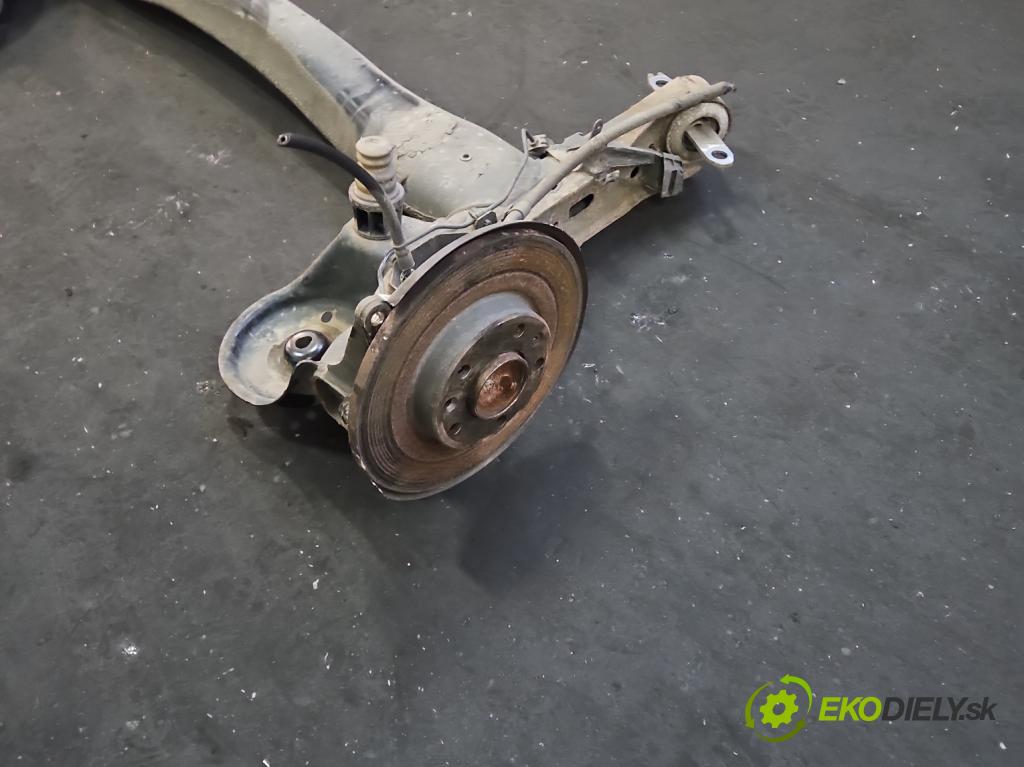 Peugeot 308 II 2013-2021 1.2 12V 110 HP manual 81 kW 1199 cm3 5- zadna výstuha (Výstuha zadná)