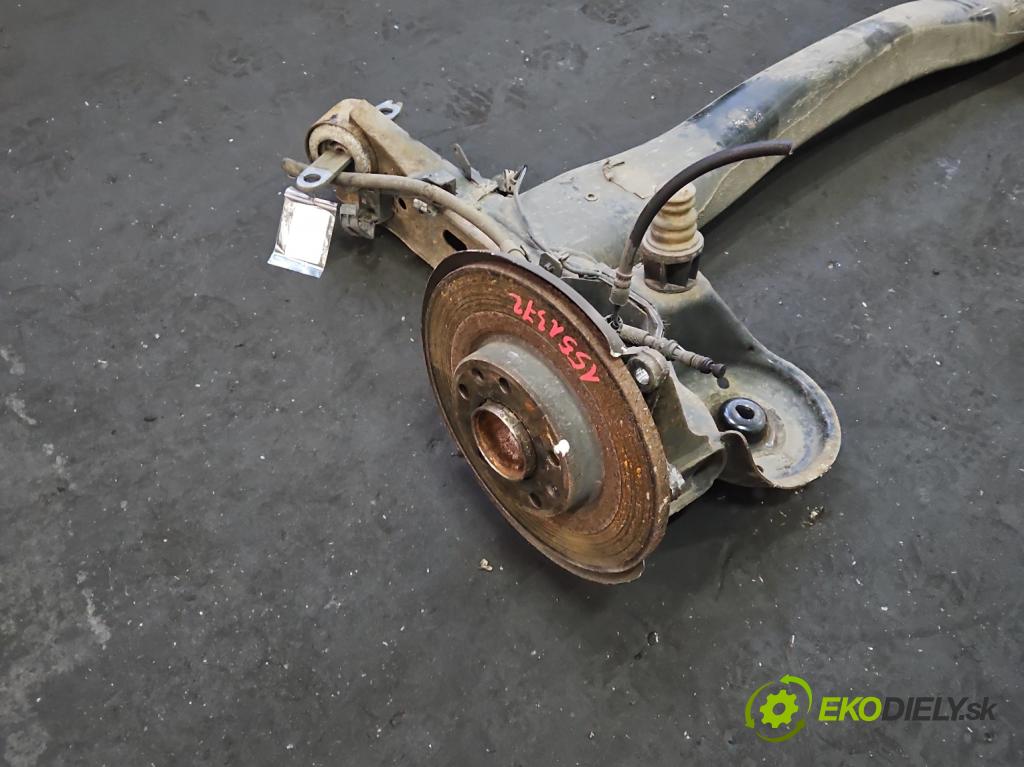 Peugeot 308 II 2013-2021 1.2 12V 110 HP manual 81 kW 1199 cm3 5- zadna výstuha (Výstuha zadná)