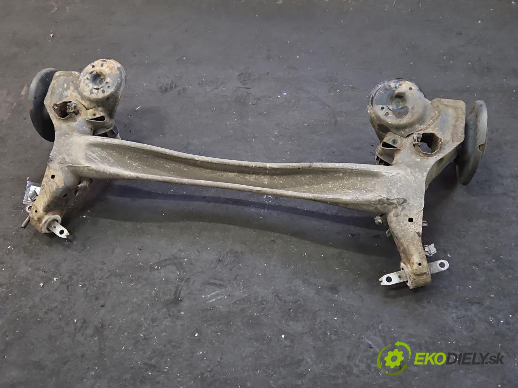 Peugeot 308 II 2013-2021 1.2 12V 110 HP manual 81 kW 1199 cm3 5- zadna výstuha (Výstuha zadná)