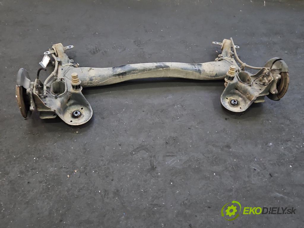 Peugeot 308 II 2013-2021 1.2 12V 110 hp manual 81 kW 1199 cm3 5- zadní výztuha  (Zadní výztuha)