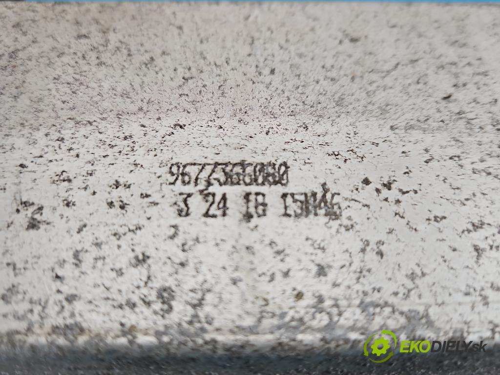 Peugeot 308 II 2013-2021 1.2 12V 110 hp manual 81 kW 1199 cm3 5- výztuha nárazníku zadní 9677366080