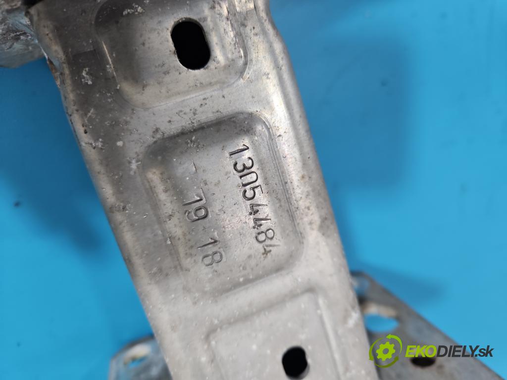 Peugeot 308 II 2013-2021 1.2 12V 110 hp manual 81 kW 1199 cm3 5- výztuha nárazníku zadní 9677366080