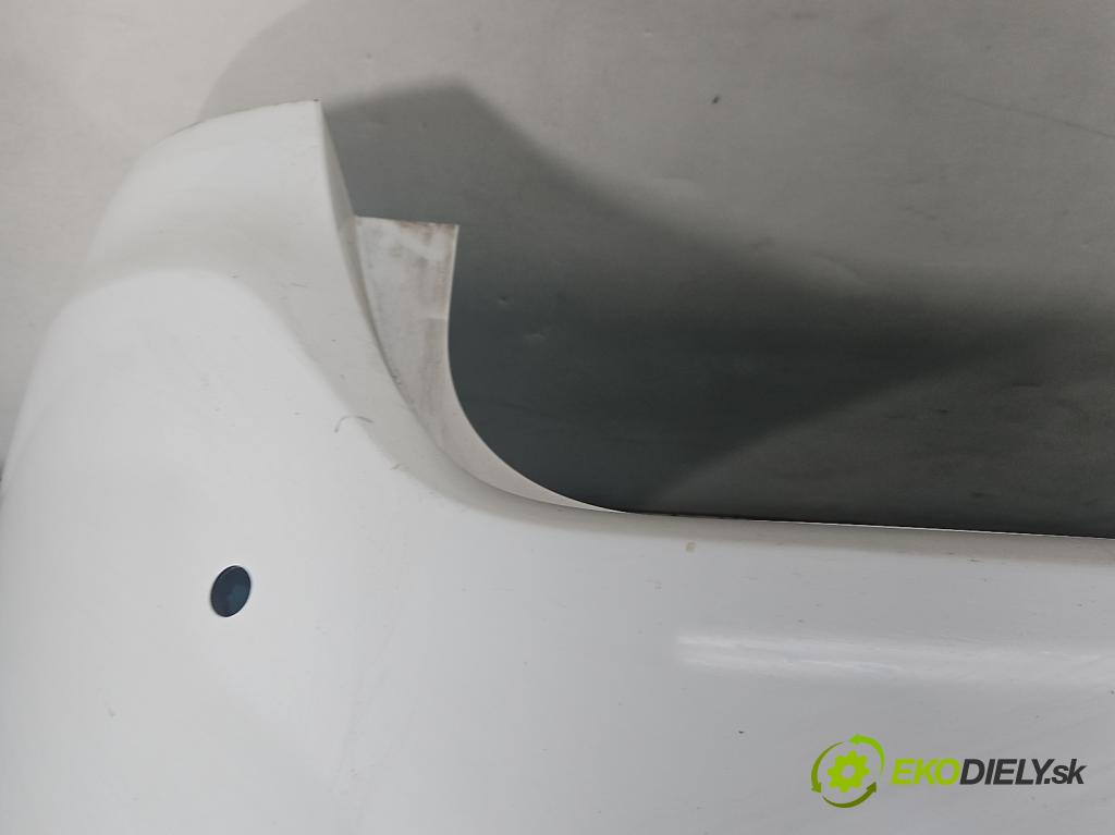 Peugeot 308 II 2013-2021 1.2 12V 110 hp manual 81 kW 1199 cm3 5- nárazník zadní  (Klika dveří ostatní)