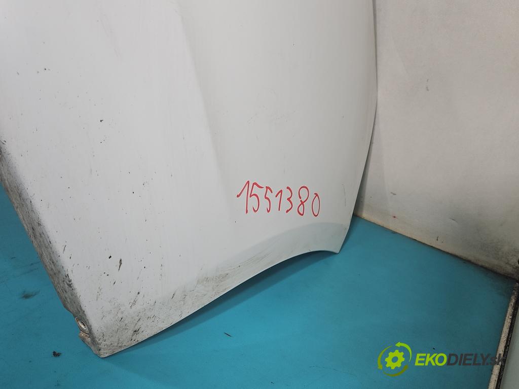 Peugeot 308 II 2013-2021 1.2 12V 110 hp manual 81 kW 1199 cm3 5- nárazník zadní  (Klika dveří ostatní)