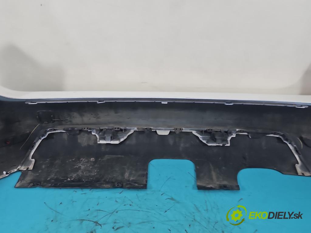 Peugeot 308 II 2013-2021 1.2 12V 110 hp manual 81 kW 1199 cm3 5- nárazník zadní  (Klika dveří ostatní)