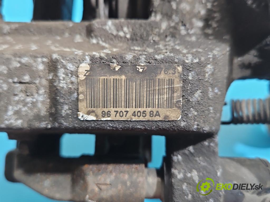 Peugeot 308 II 2013-2021 1.2 12V 110 hp manual 81 kW 1199 cm3 5- brzdič zadní pravý 967074058A (Klika dveří ostatní)