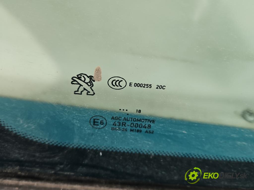 Peugeot 308 II 2013-2021 1.2 12V 110 HP manual 81 kW 1199 cm3 5- sklo zadné ľavé