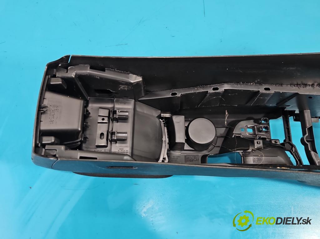 Peugeot 308 II 2013-2021 1.2 12V 110 HP manual 81 kW 1199 cm3 5- operadlo 96775883 (Lakťová opierka)