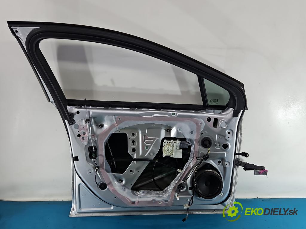 Opel Astra V  2015-2022 1.5 cdti 122 HP manual 90 kW 1496 cm3 5- dvere predné ľavé  (Kľučka dverí ostatné)