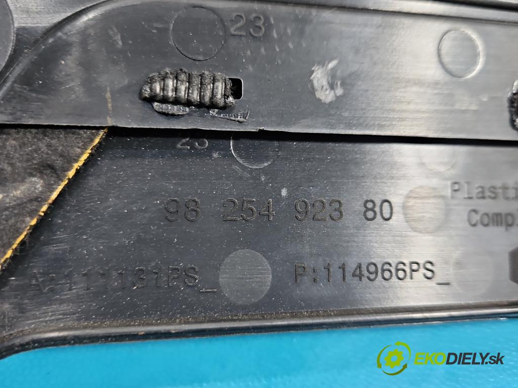 Peugeot 308 II 2013-2021 1.2 12V 110 HP manual 81 kW 1199 cm3 5- kryt motora horní: 9825492380