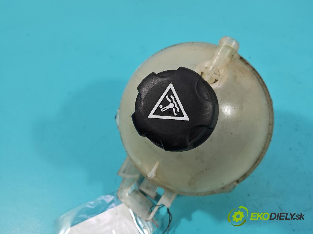 Peugeot 308 II 2013-2021 1.2 12V 110 HP manual 81 kW 1199 cm3 5- Nádrž: kompenzačné: 9678514680