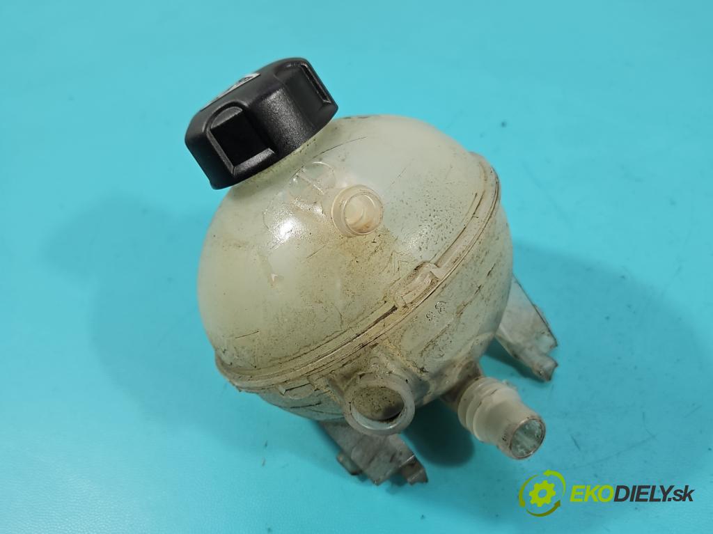 Peugeot 308 II 2013-2021 1.2 12V 110 HP manual 81 kW 1199 cm3 5- Nádrž: kompenzačné: 9678514680