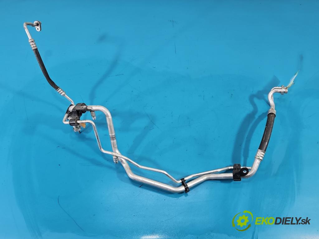 Peugeot 308 II 2013-2021 1.2 12V 110 hp manual 81 kW 1199 cm3 5- trubka klíma 9675102080