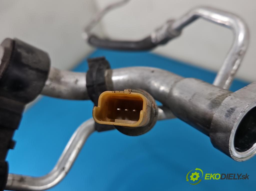 Peugeot 308 II 2013-2021 1.2 12V 110 hp manual 81 kW 1199 cm3 5- trubka klíma 9675102080