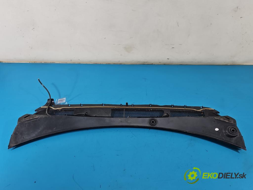 Peugeot 308 II 2013-2021 1.2 12V 110 HP manual 81 kW 1199 cm3 5- torpédo 98008282XT (Torpédo (plast pod čelným sklom))