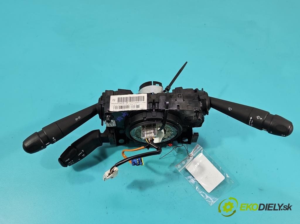 Peugeot 308 II 2013-2021 1.2 12V 110 HP manual 81 kW 1199 cm3 5- prepínač komplex: 98154514ZD (Prepínacie páčky pod volantom)