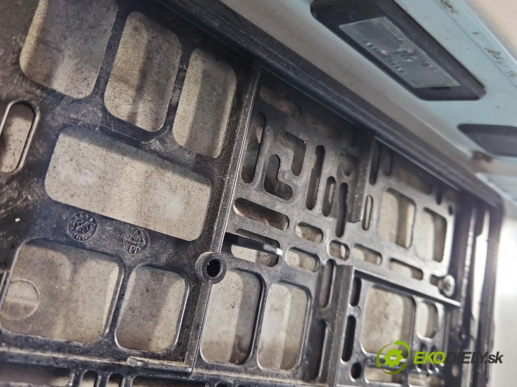 Peugeot 308 II 2013-2021 1.2 12V 110 hp manual 81 kW 1199 cm3 5- zadní kufrové dveře  (Zadní kapota (kufr))