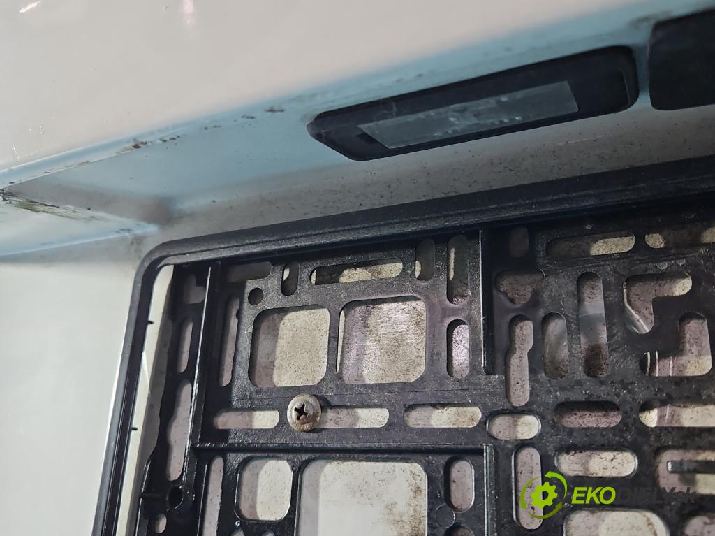 Peugeot 308 II 2013-2021 1.2 12V 110 hp manual 81 kW 1199 cm3 5- zadní kufrové dveře  (Zadní kapota (kufr))