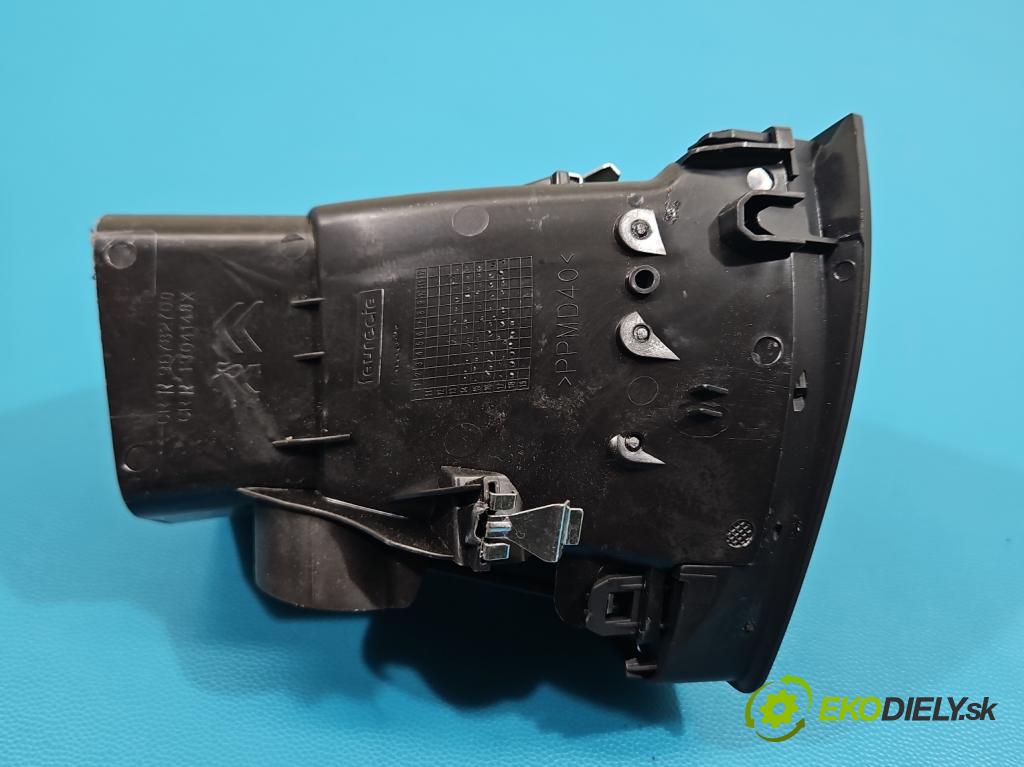 Peugeot 308 II 2013-2021 1.2 12V 110 HP manual 81 kW 1199 cm3 5- Mřížka: kúrenia stredová 1304148XZD (Mriežka kúrenia (fukár))