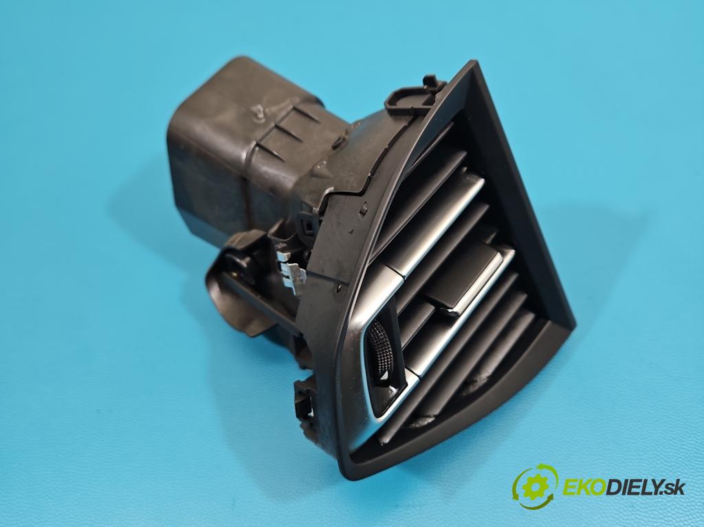 Peugeot 308 II 2013-2021 1.2 12V 110 HP manual 81 kW 1199 cm3 5- Mřížka: kúrenia stredová 1304145 (Mriežka kúrenia (fukár))