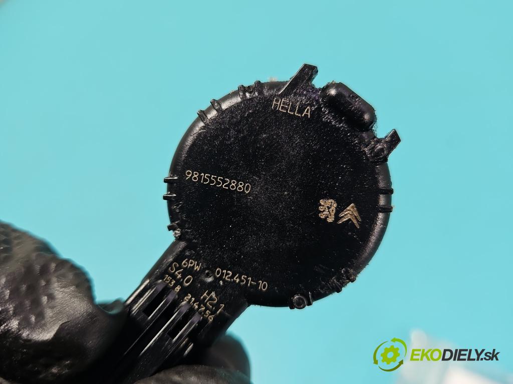 Peugeot 308 II 2013-2021 1.2 12V 110 HP manual 81 kW 1199 cm3 5- snímač déšť: 9815552880 (Snímač dažďa)