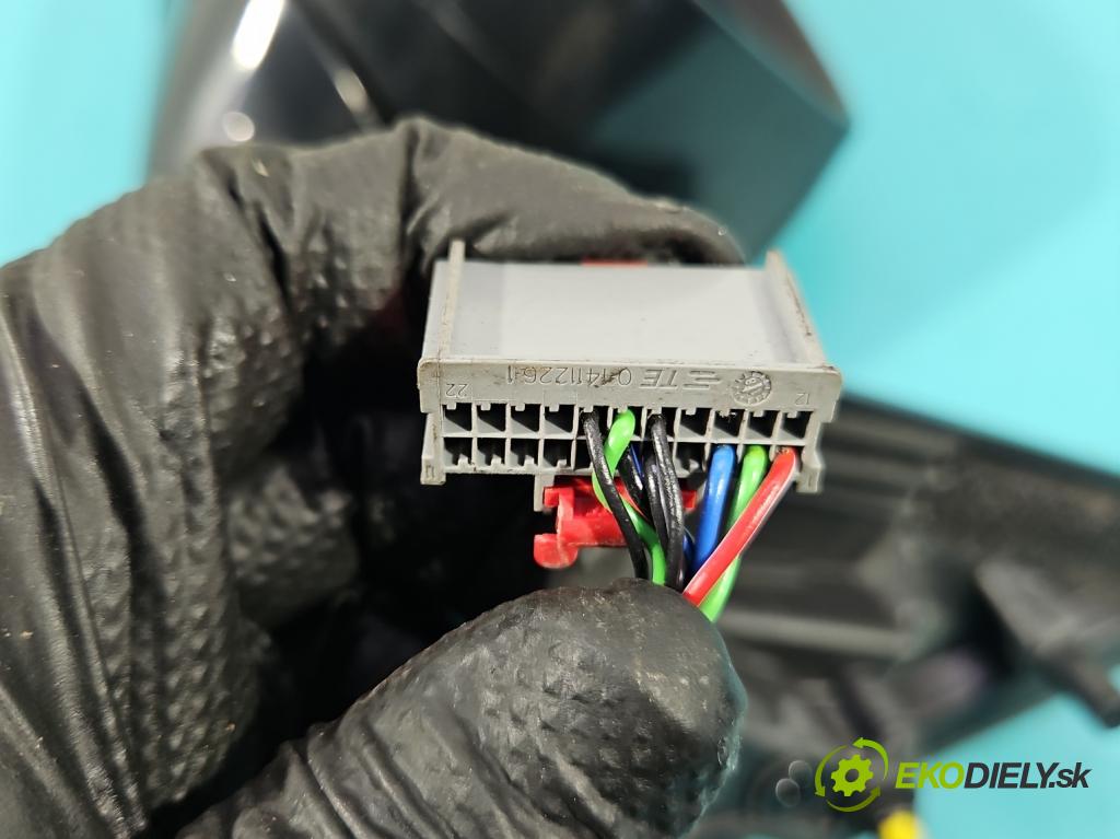 Land rover Discovery Sport 2014-2019 L550 2.0d 150 HP automatic 110 kW 1999 cm3 5- zrkadlo ľavé  (Kľučka dverí ostatné)