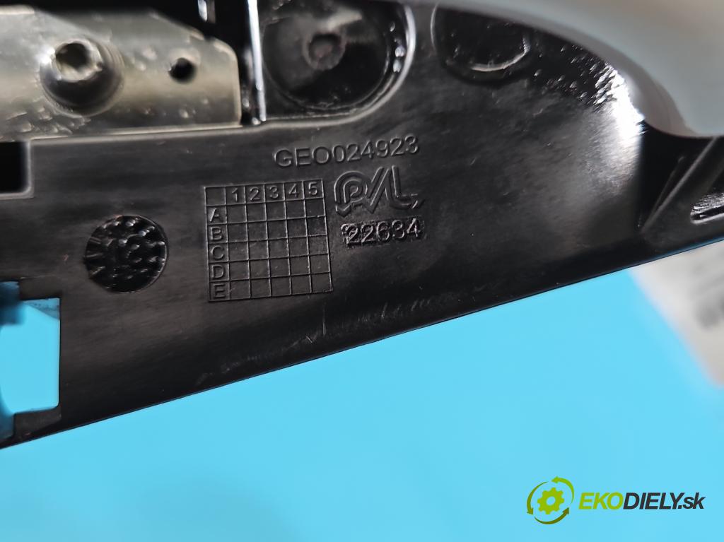 Peugeot 308 II 2013-2021 1.2 12V 110 HP manual 81 kW 1199 cm3 5- rukoväť predné ľavé mimo: 9802977380 (Kľučka dverí vonkajšia predná ľavá)