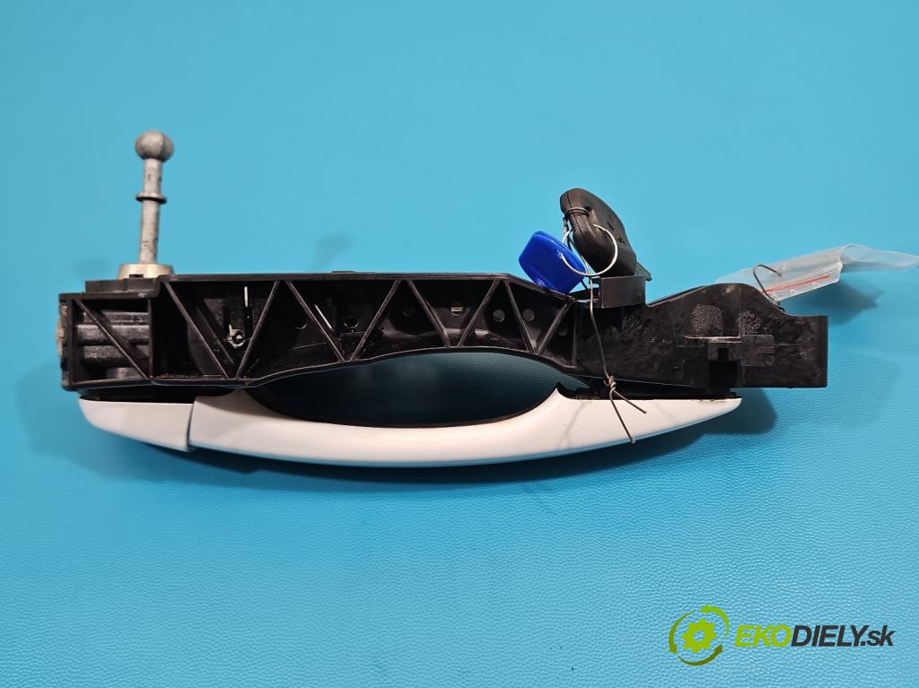 Peugeot 308 II 2013-2021 1.2 12V 110 HP manual 81 kW 1199 cm3 5- rukoväť predné ľavé mimo: 9802977380 (Kľučka dverí vonkajšia predná ľavá)