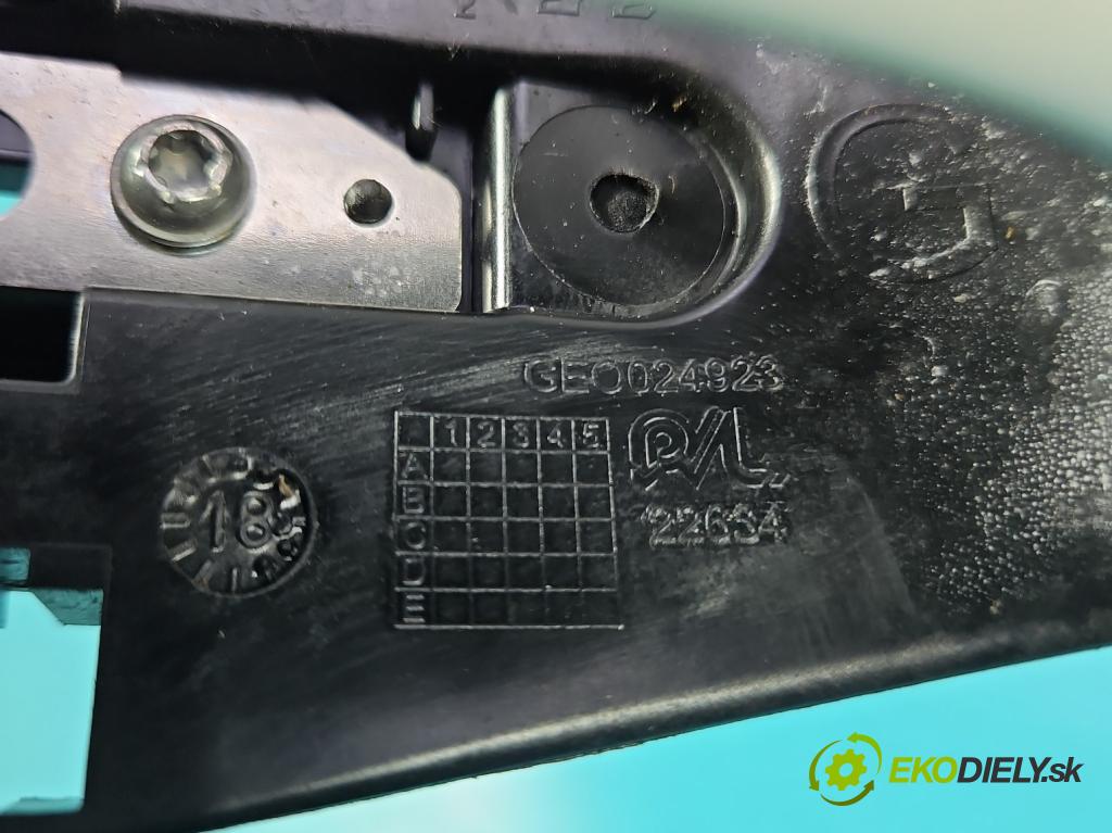 Peugeot 308 II 2013-2021 1.2 12V 110 HP manual 81 kW 1199 cm3 5- rukoväť zadné ľavé mimo: 9802977390 (Kľučka dverí ostatné)
