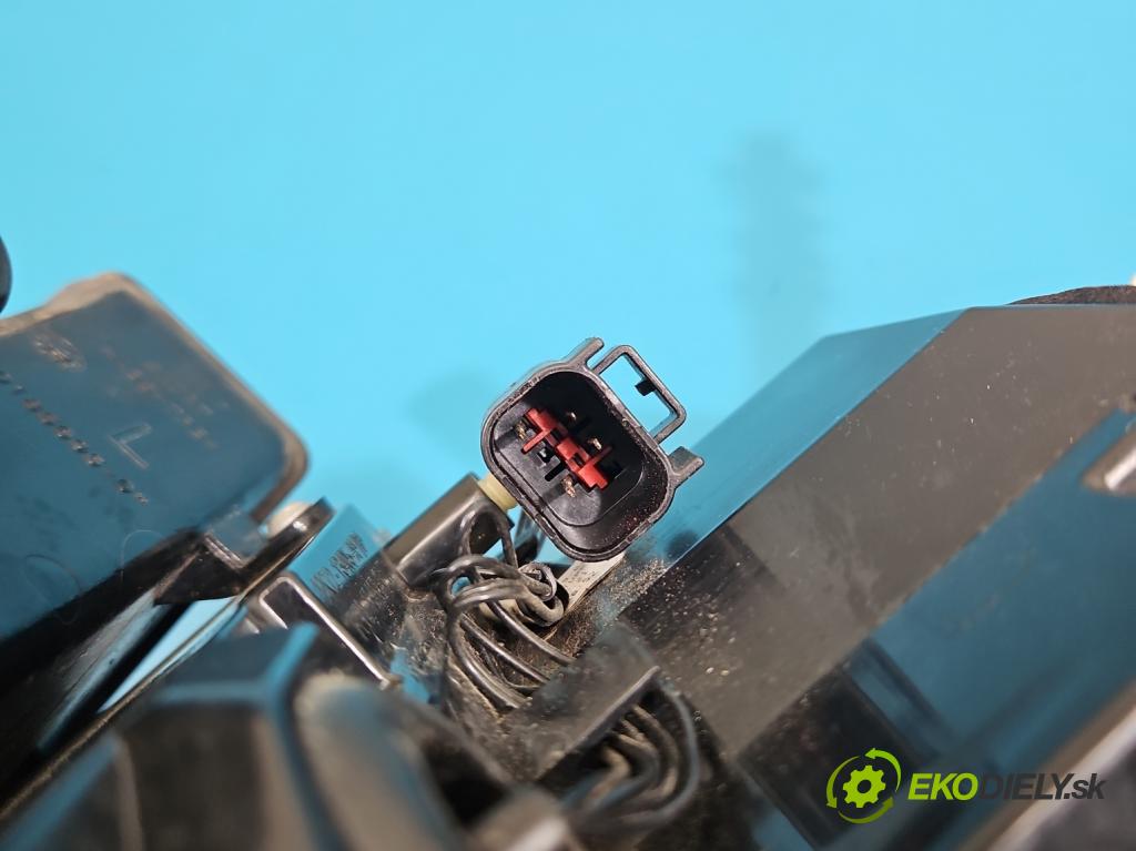 Land rover Discovery Sport 2014-2019 L550 2.0d 150 hp automatic 110 kW 1999 cm3 5- světlo zadní levé FK72-13405-CH (Klika dveří ostatní)