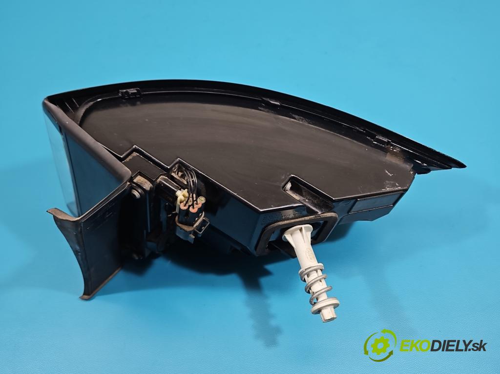 Land rover Discovery Sport 2014-2019 L550 2.0d 150 hp automatic 110 kW 1999 cm3 5- světlo zadní levé FK72-13405-CH (Klika dveří ostatní)