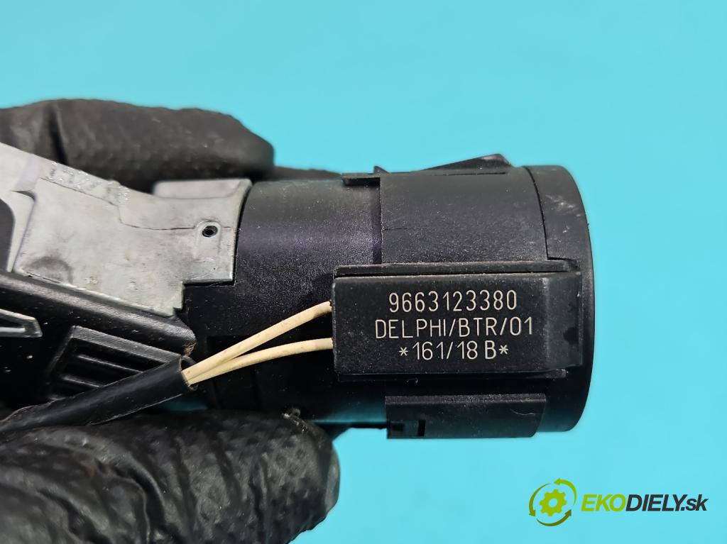 Peugeot 308 II 2013-2021 1.2 12V 110 HP manual 81 kW 1199 cm3 5- riadiaca jednotka motora 9829728480