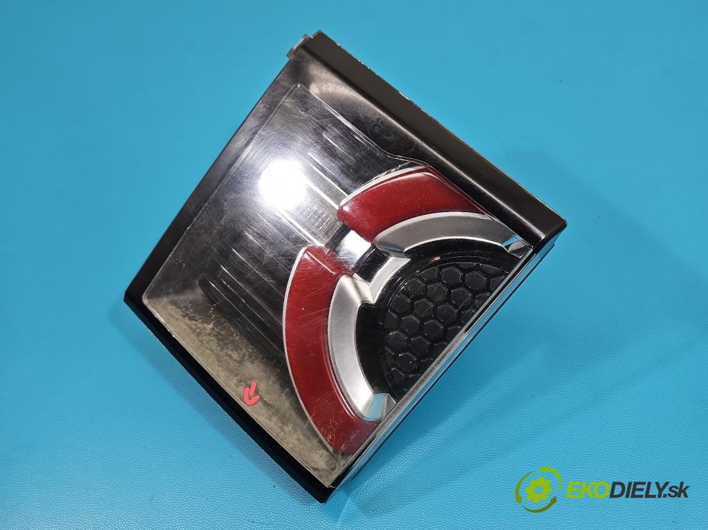 Land rover Discovery Sport 2014-2019 L550 2.0d 150 HP automatic 110 kW 1999 cm3 5- svetlo / reflektor zadné pravé FK72-13192-BH (Kľučka dverí ostatné)