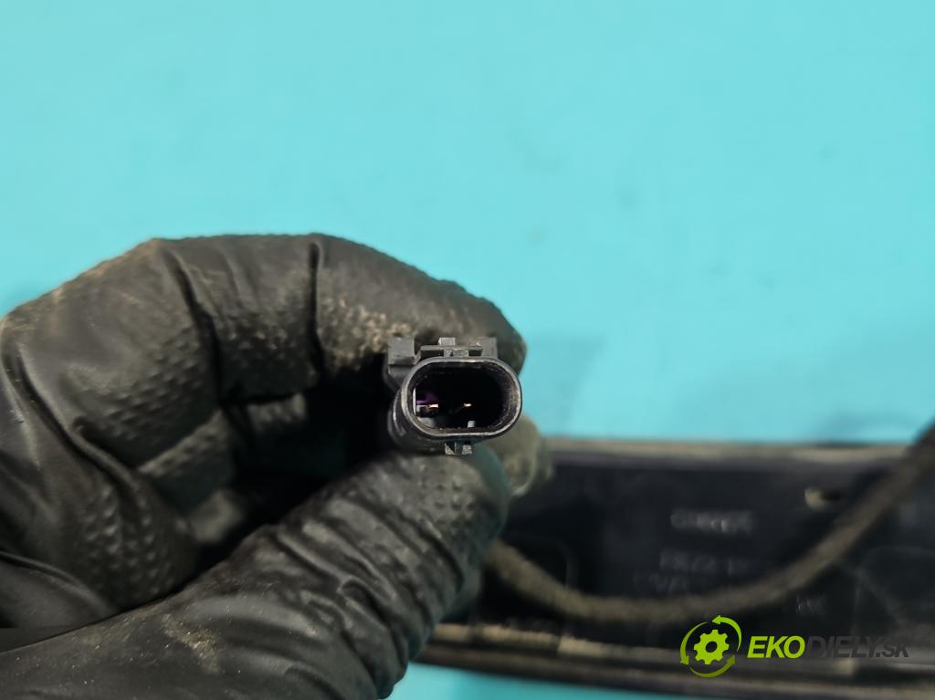 Land rover Discovery Sport 2014-2019 L550 2.0d 150 HP automatic 110 kW 1999 cm3 5- světlo: stop: FK7213A613