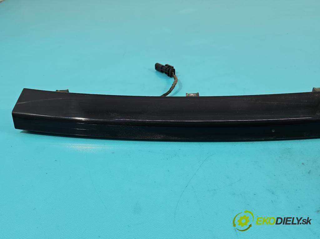 Land rover Discovery Sport 2014-2019 L550 2.0d 150 HP automatic 110 kW 1999 cm3 5- světlo: stop: FK7213A613