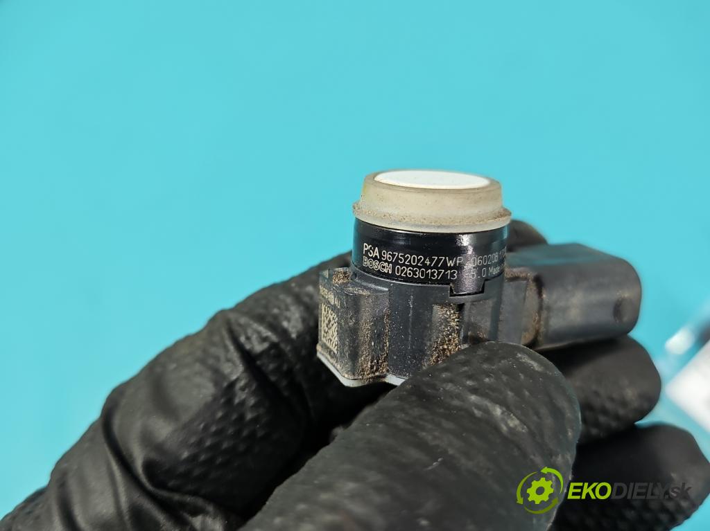 Peugeot 308 II 2013-2021 1.2 12V 110 hp manual 81 kW 1199 cm3 5- snímač parkování 0263013713