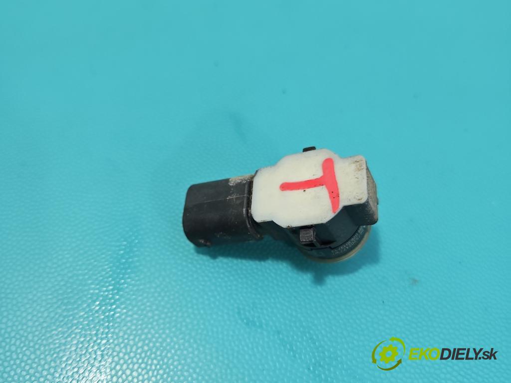 Peugeot 308 II 2013-2021 1.2 12V 110 hp manual 81 kW 1199 cm3 5- snímač parkování 0263013713