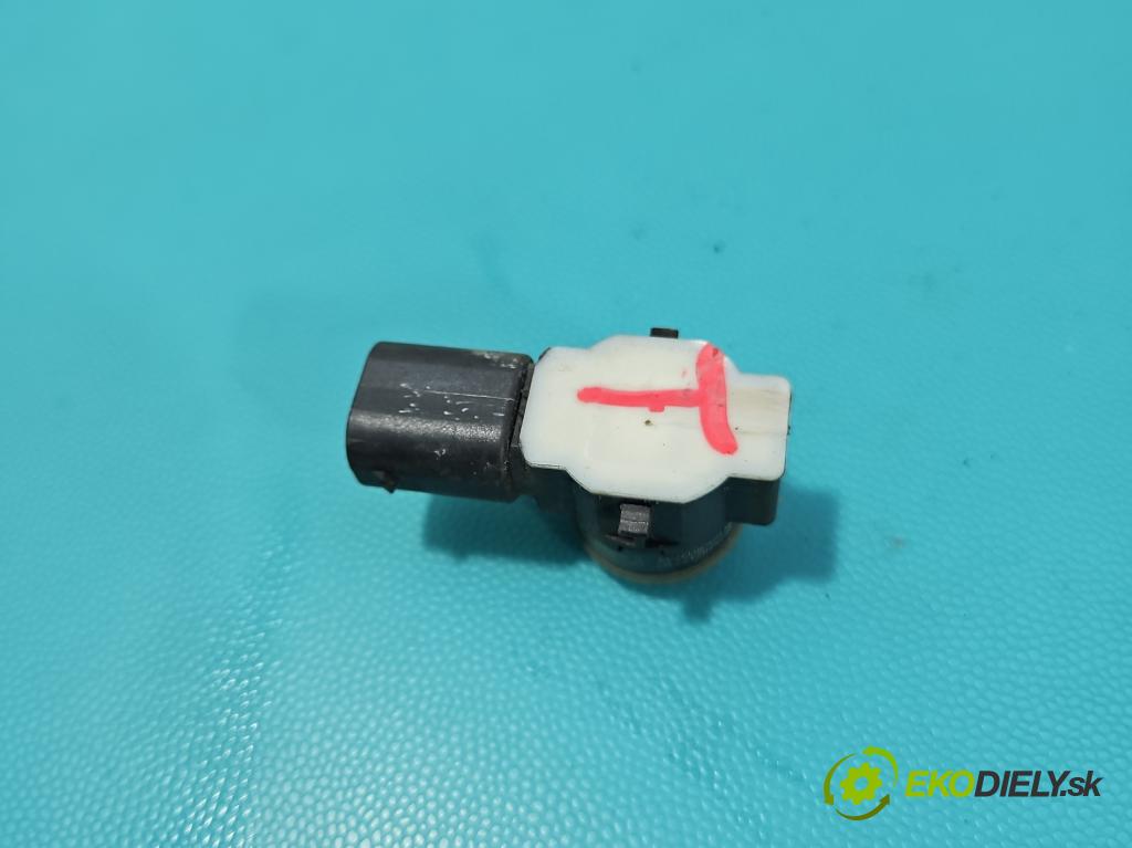 Peugeot 308 II 2013-2021 1.2 12V 110 hp manual 81 kW 1199 cm3 5- snímač parkování 0263013713