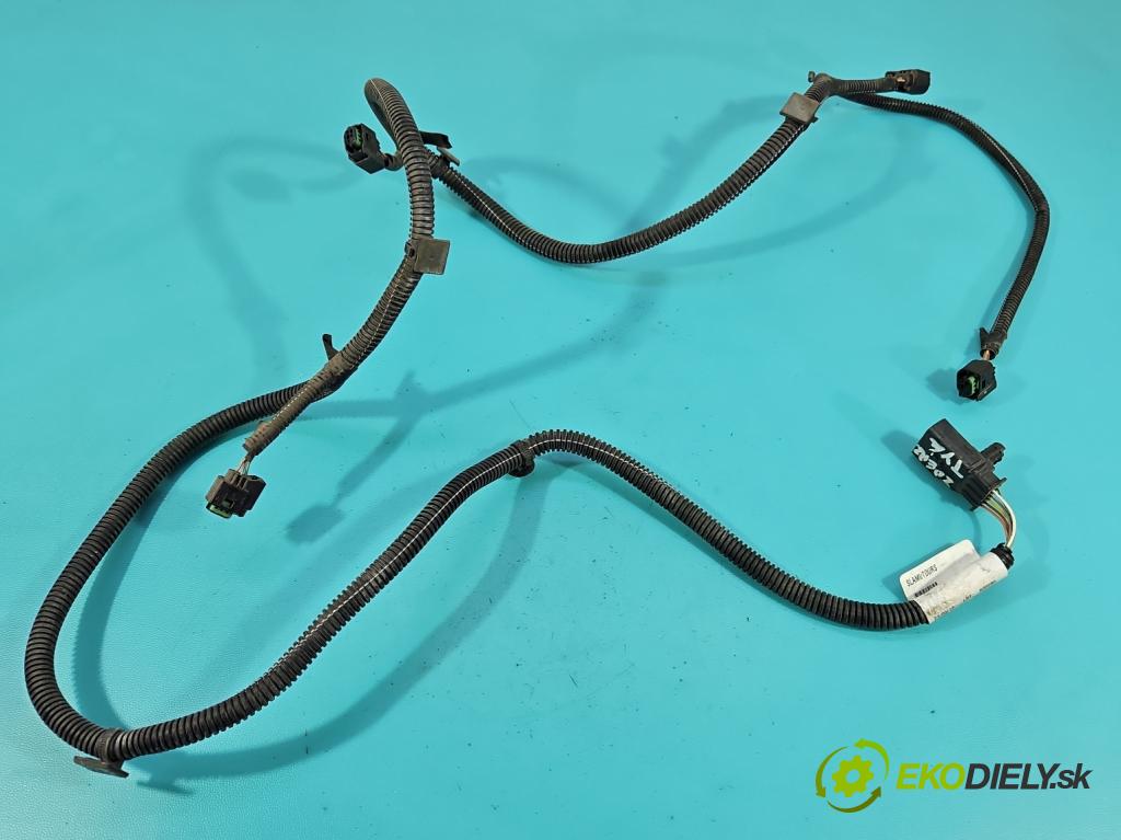 Peugeot 308 II 2013-2021 1.2 12V 110 HP manual 81 kW 1199 cm3 5- Zväzok: nárazník zadné 1208040X00M1