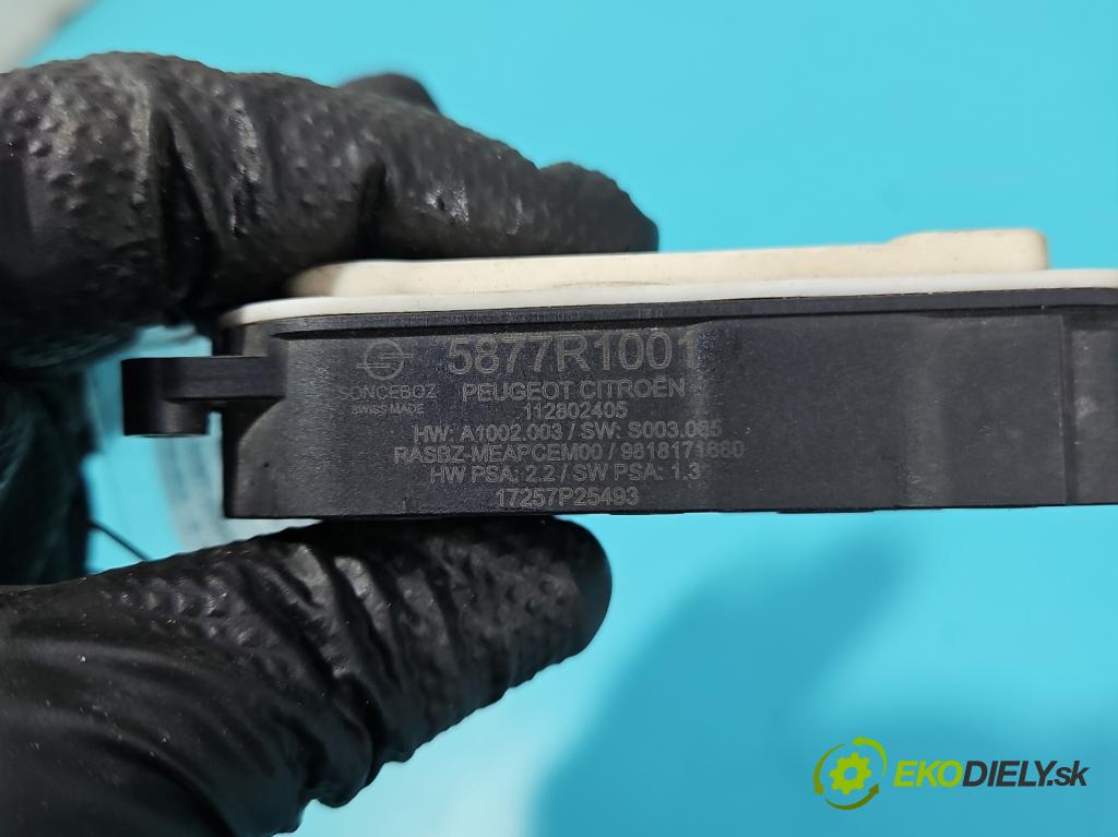 Peugeot 308 II 2013-2021 1.2 12V 110 HP manual 81 kW 1199 cm3 5- motor: ostatné 5877R1001
