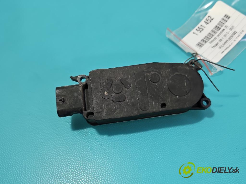 Peugeot 308 II 2013-2021 1.2 12V 110 HP manual 81 kW 1199 cm3 5- motor: ostatné 5877R1001