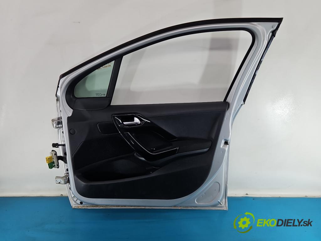 Peugeot 208 I 2012-2019 1.2 12V 82 hp manual 60 kW 1199 cm3 5- dveře přední pravé  (Klika dveří ostatní)