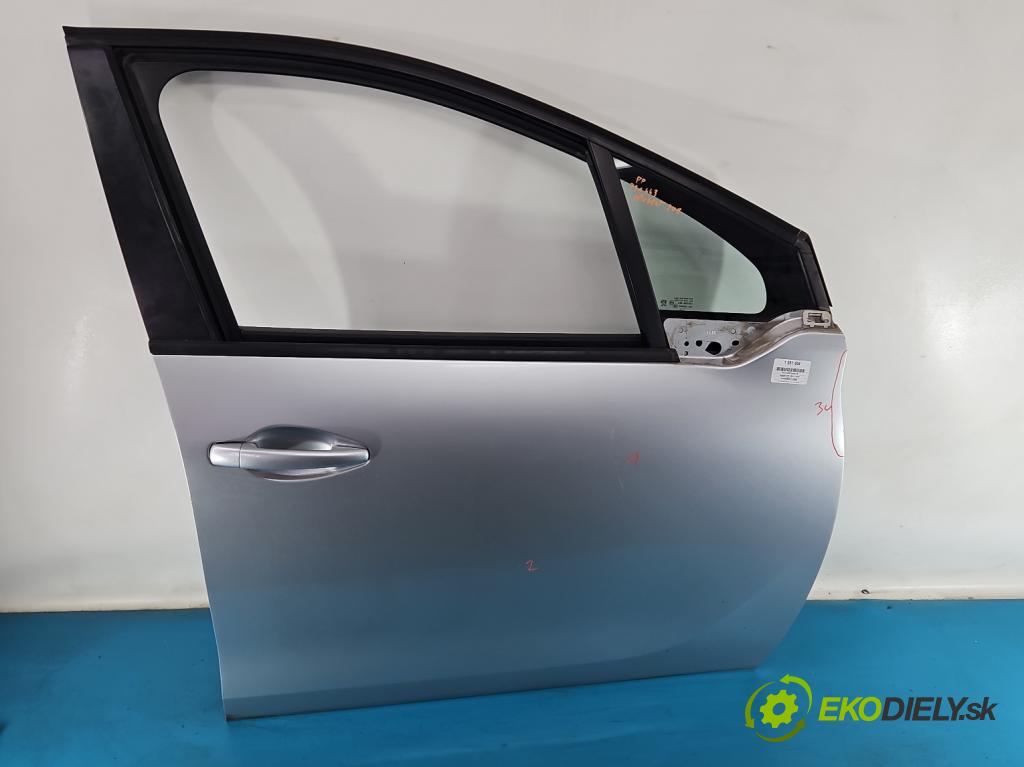 Peugeot 208 I 2012-2019 1.2 12V 82 hp manual 60 kW 1199 cm3 5- dveře přední pravé  (Klika dveří ostatní)